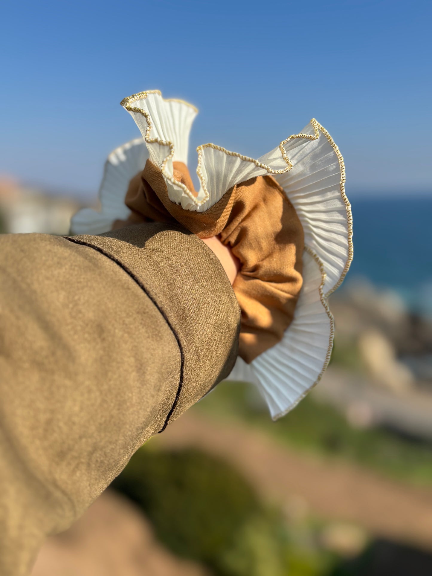 Floralia Camel Gold